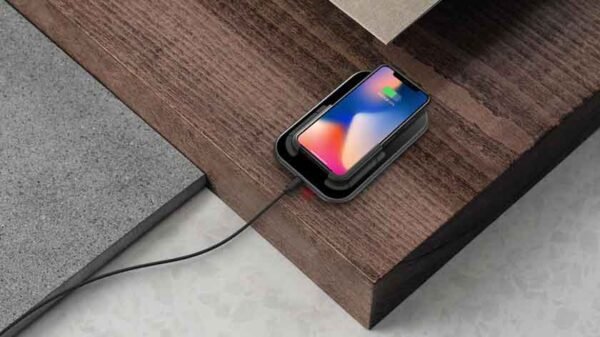 Giftology Wall Wireless Charger - Image 6