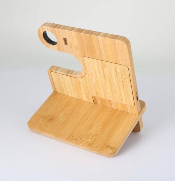 Eco-Neutral 3-in-1 Bamboo 10W Simultaneous Charging Station - Image 3